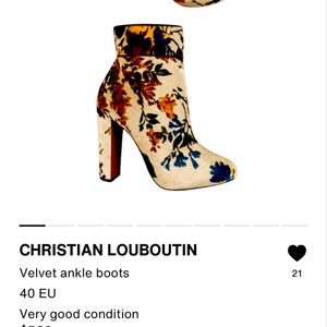 Christian Louboutin
Velvet boots